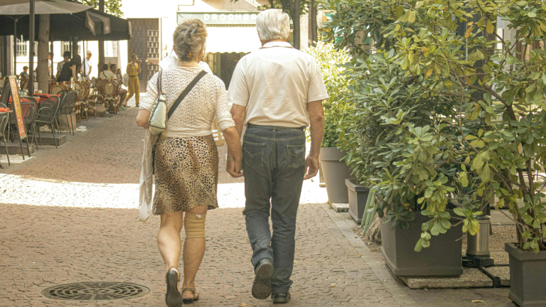 La actividad física en adultos mayores es clave para una vida saludable
