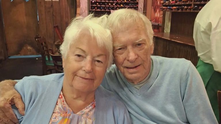 Una mujer francesa de 86 años regresa a su país tras ser detenida por ICE en Alabama