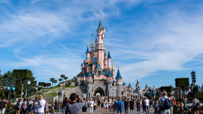Disney acumula pérdidas de 4,000 millones de euros en París