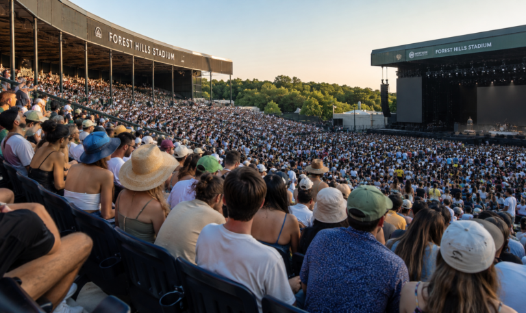 Tribunal de apelaciones rechaza demanda por ruido contra Forest Hills Stadium