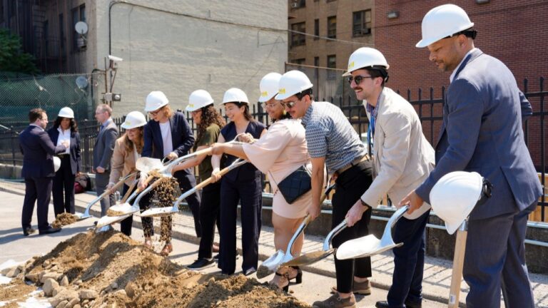 El alcalde Mamdani anucia comienzo del proyecto River Commons