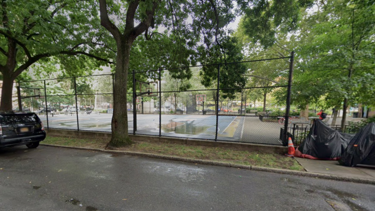 Un muerto y dos heridos deja tiroteo durante torneo de baloncesto en Harlem