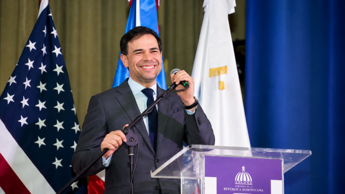 Roberto Ángel Salcedo, Ministro de Cultura