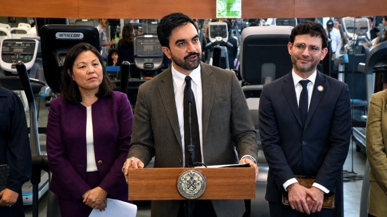 Nueva York quiere eliminar tarifas ocultas con un solo clic