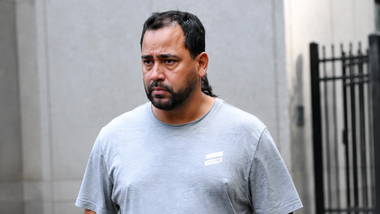 Arrestan a capitán tras naufragio que dejó muertas a una madre y su bebé en Nueva York