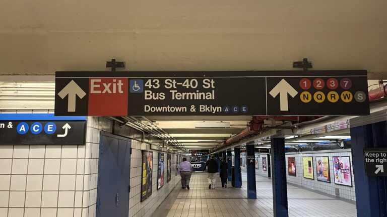 Cambios nocturnos en el Metro de Nueva York afectarán a las líneas N, Q, R y W