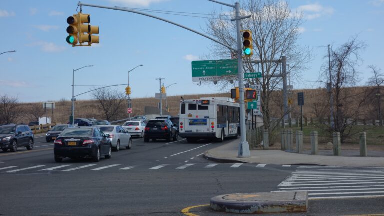 Autoridades de Brooklyn piden mayor vigilancia en Belt Parkway