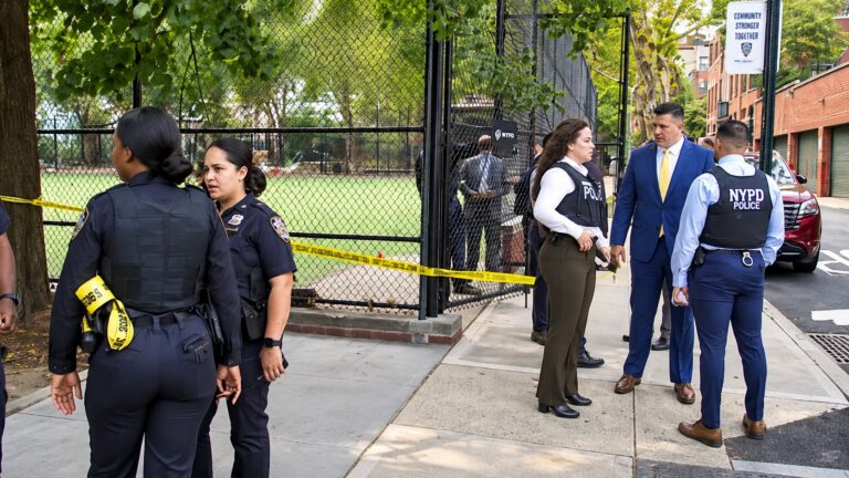 Hombre de 24 años muere tras ser baleado en parque de Downtown Brooklyn