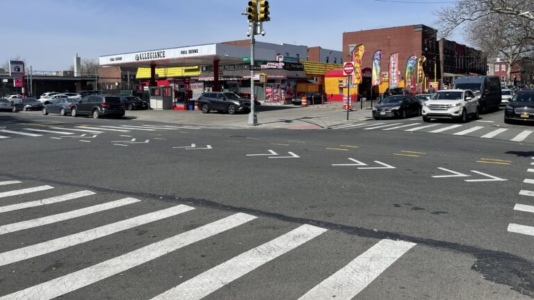 Nueva York plantea reducir límites de velocidad y ampliar zonas peatonales