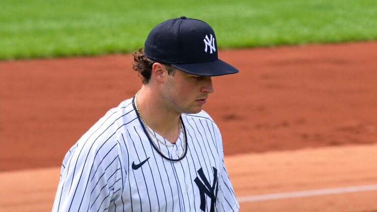 Schlittler domina a los Mets y los Yankees se imponen en el Subway Series