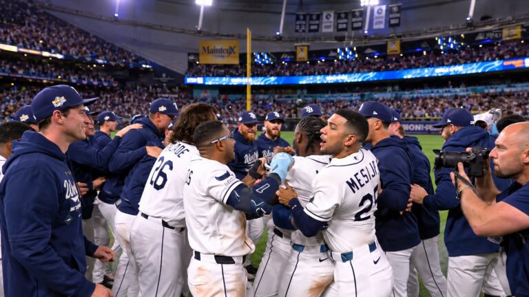 Rays de Tampa Bay reaccionan y consiguen su primera victoria en la Serie Mundial